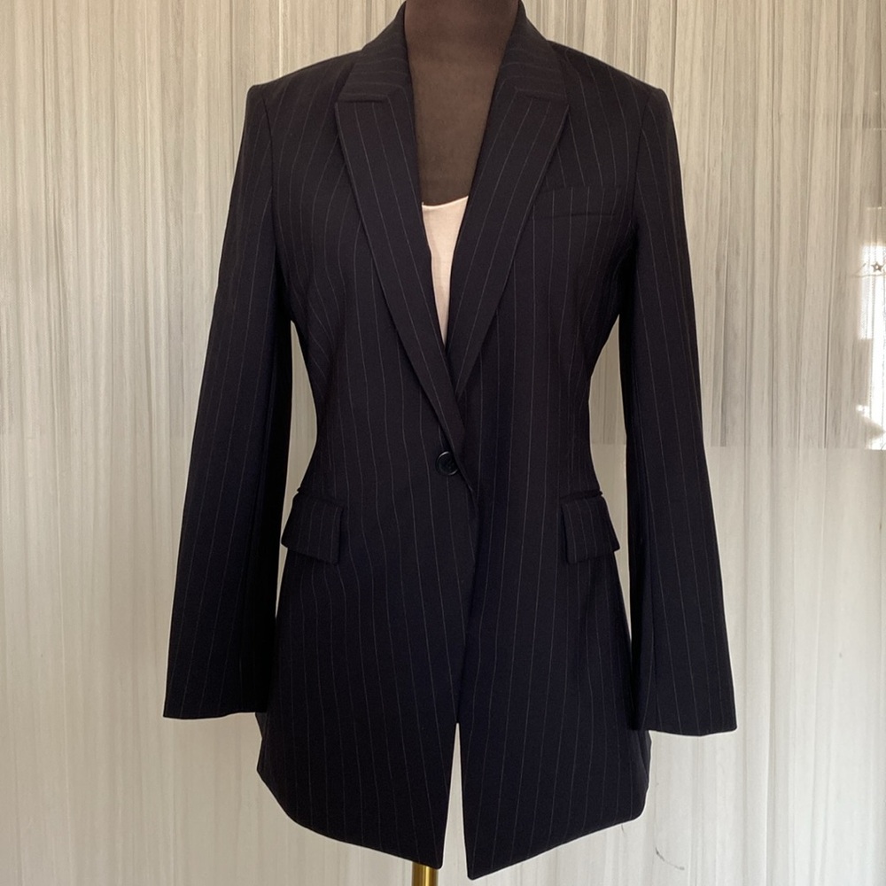 Theory “Etiennette”Wool/Elastane Women's Black Pinstripe Blazer! Size 6